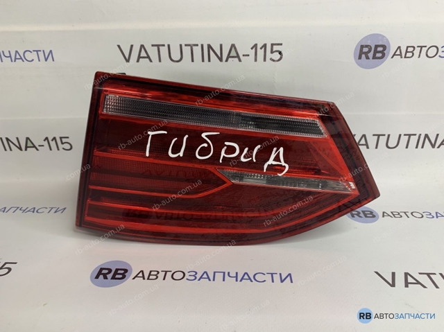 Фонарь задний внутренний правый 5C6945308 VAG
