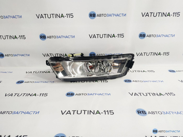 Левая противотуманная фара 5JA941701 VAG