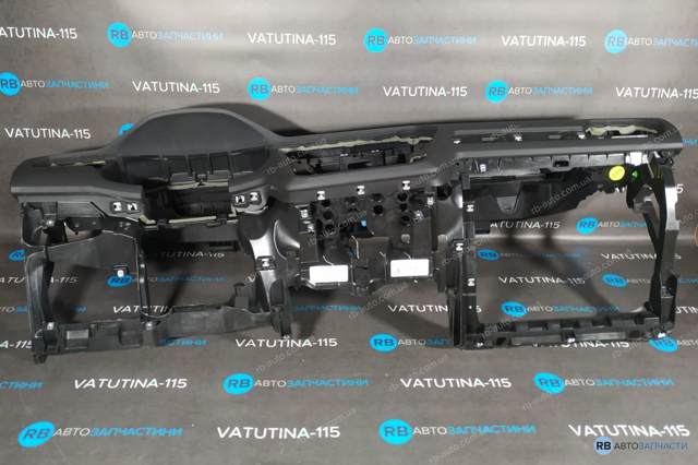 Передняя панель 5NN857003FLG VAG