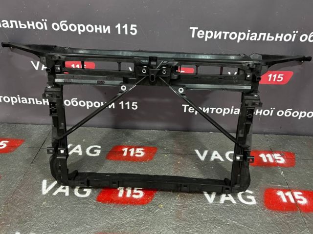 Суппорт радиатора в сборе 69C1041 POLCAR