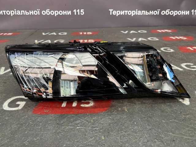 MAGNETI MARELLI 711451000250 Правая фара в наличии Запорожье