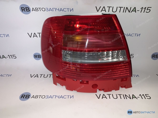 Задний левый стоп 8D0945095G VAG