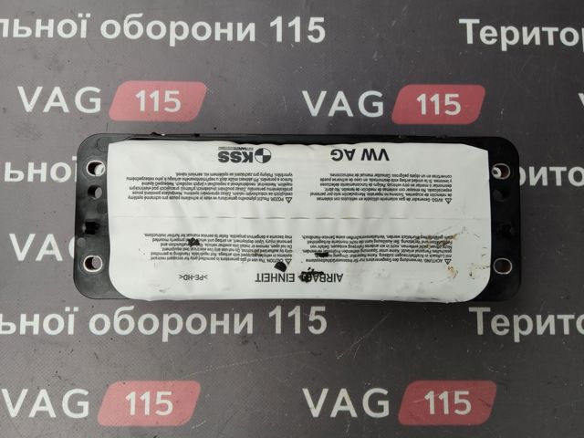 Подушка безопасности (AIRBAG) пассажирская 8V0880204H VAG