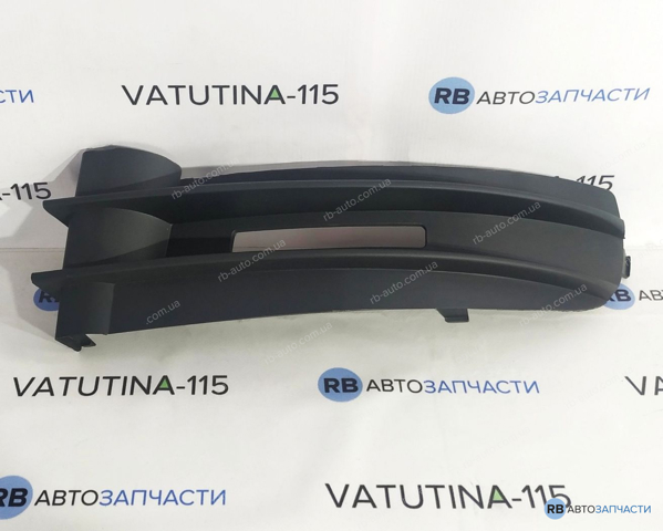 Заглушка, решетка противотуманных фар бампера переднего, левая FP7406911 FPS