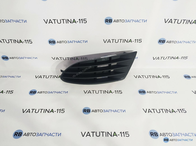 Заглушка противотуманки передней правой KH9533994 ELIT