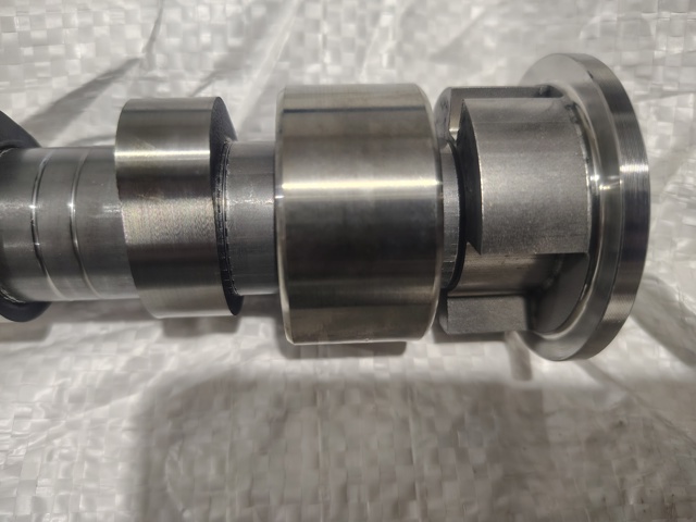VAG 03C103475AK Крышка клапанная в наличии Житомир