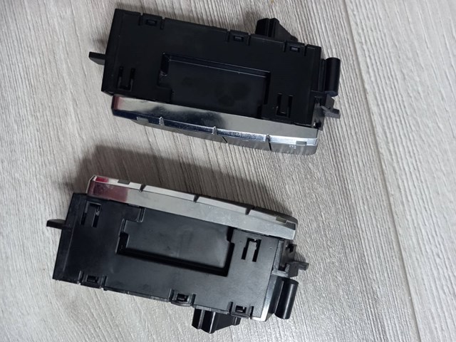 7P5959561A PORSCHE купить в Сумы