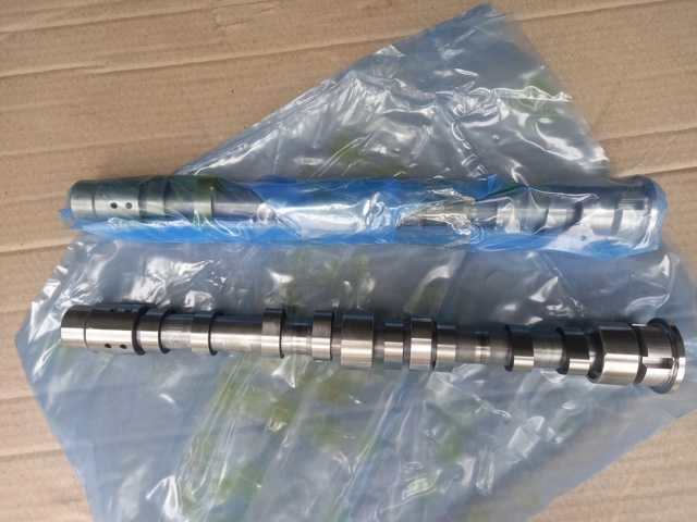 Распредвал двигателя, впускной Фольксваген Пассат B6