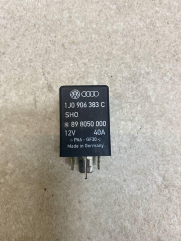 VAG 1J0906383C Реле бензонасоса в наличии Николаев