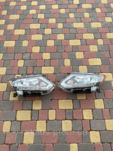 260604BA2A NISSAN Левая фара купить в Житомир