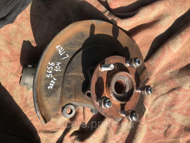 NISSAN 400154BA0A Цапфа передняя левая в наличии Ирпень