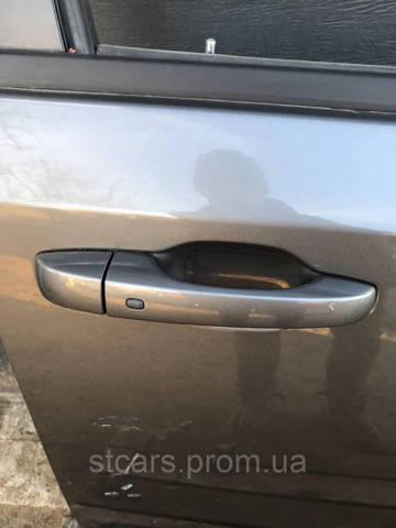 CHRYSLER 68067470AG Дверь передняя правая в наличии Черновцы