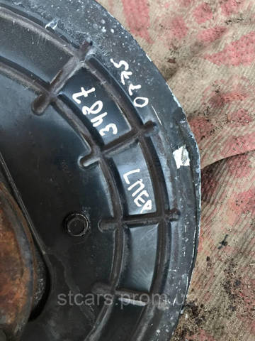 CHRYSLER 68137552AA Ступица передняя в наличии Николаев