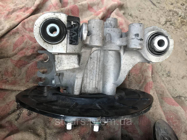 CHRYSLER 68200070AB Цапфа задняя правая в наличии Днепр