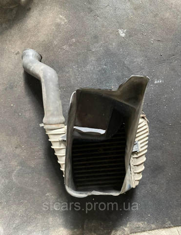 8L0117339 VAG Диффузор интеркуллера купить в Ровно