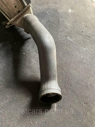 8L0117339 Диффузор интеркуллера купить Харьков