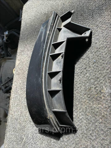 8L0807378A Направляющая заднего бампера правая купить Полтава