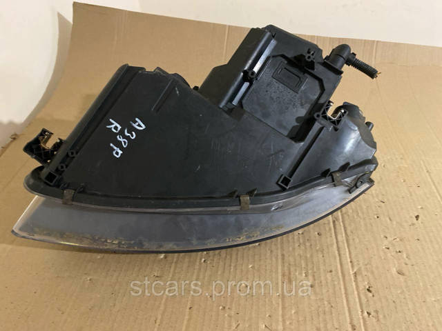 8P0941004A VAG Правая фара купить в Днепр