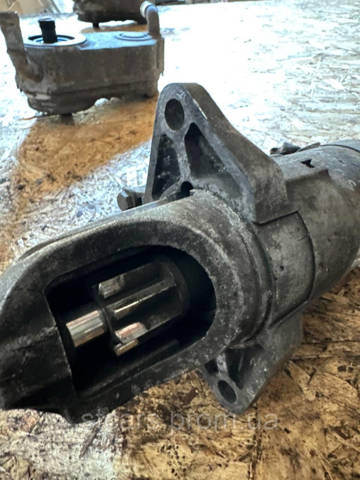 SUBARU M000T81681 Стартер в наличии Ирпень