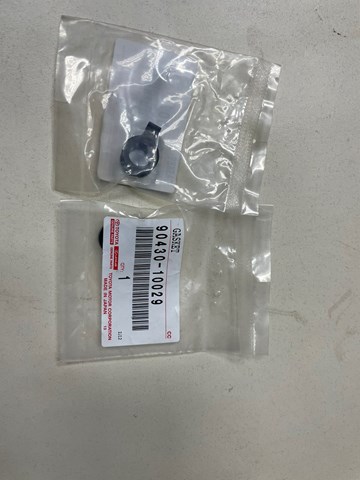 TOYOTA 9043010029 в наличии Черкассы