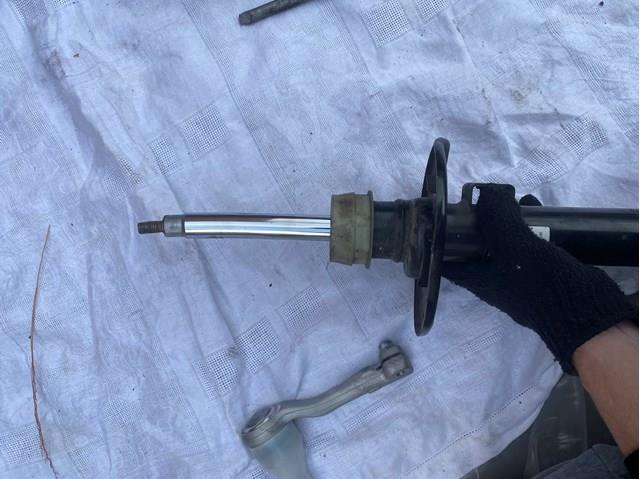 BMW 31306880606 Амортизатор передний правый в наличии Павлоград