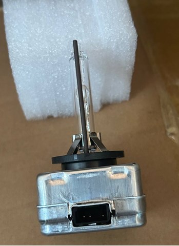 63217217509 BMW Лампочка ксеноновая купить в Львов