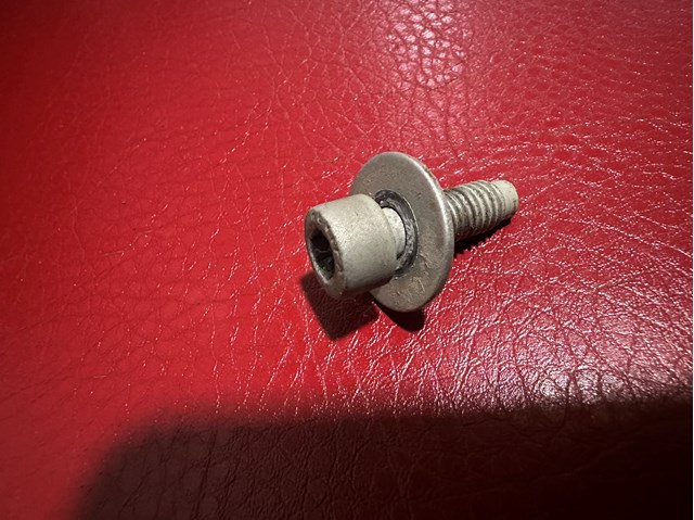 6107193AA Chrysler