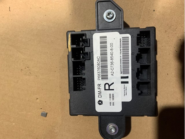 Блок комфорта передней двери 68376080AC CHRYSLER
