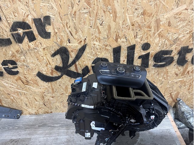 Корпус печки в сборе 68379858AB CHRYSLER