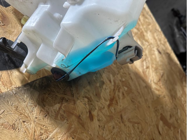 BCKB67481 MAZDA Бачок омывателя стекла купить в Тернополь