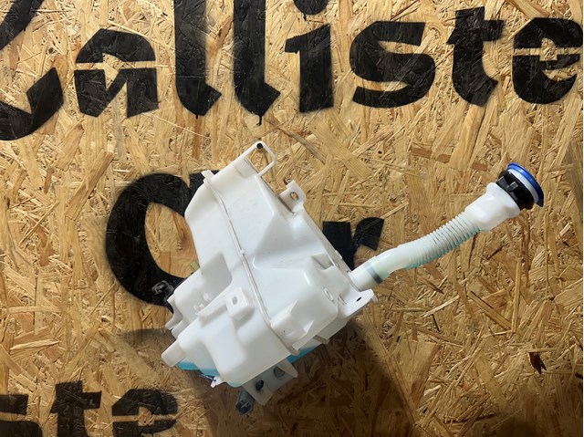 Бачок омывайки BCKB67481 MAZDA