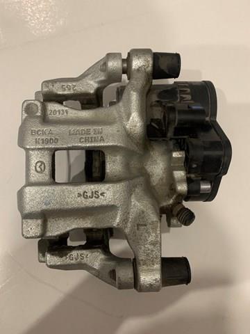 Задний левый суппорт BCYA2671X MAZDA