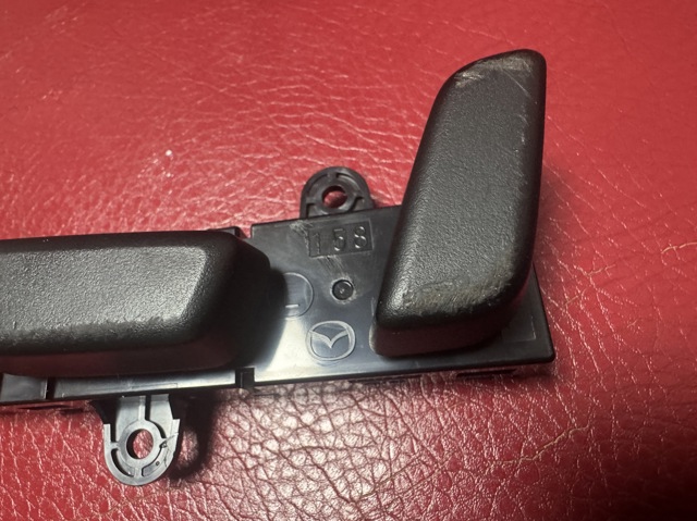 MAZDA BDHW8815802 в наличии Кривой Рог