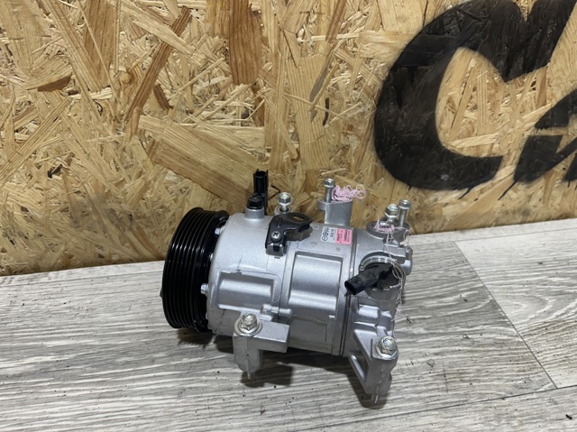 Компрессор климатической установки BHAA61450 MAZDA