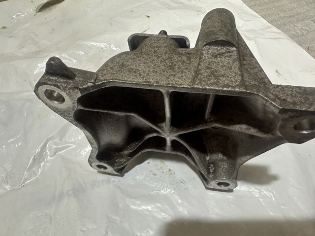 MAZDA F2A725740 в наличии Черкассы