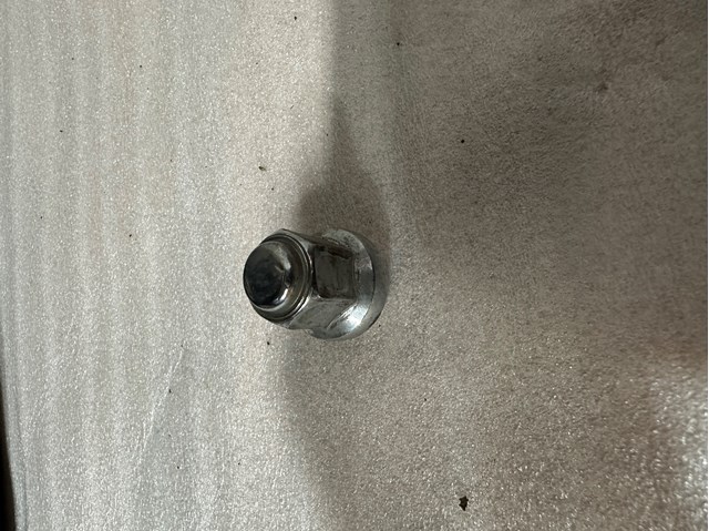 Гайка колесная K12337160 MAZDA