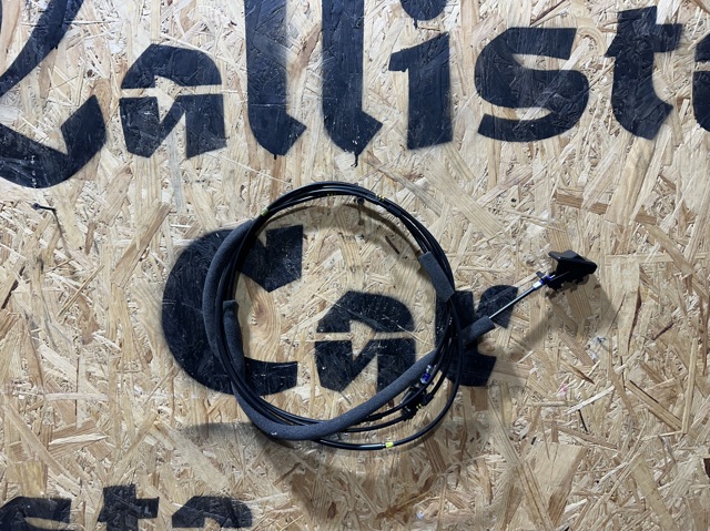 Трос открывания лючка бензобака KB7W56880A MAZDA