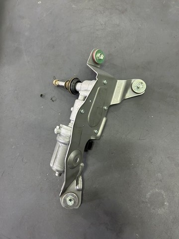 KB7W67450 MAZDA Мотор стеклоочистителя заднего стекла купить в Тернополь