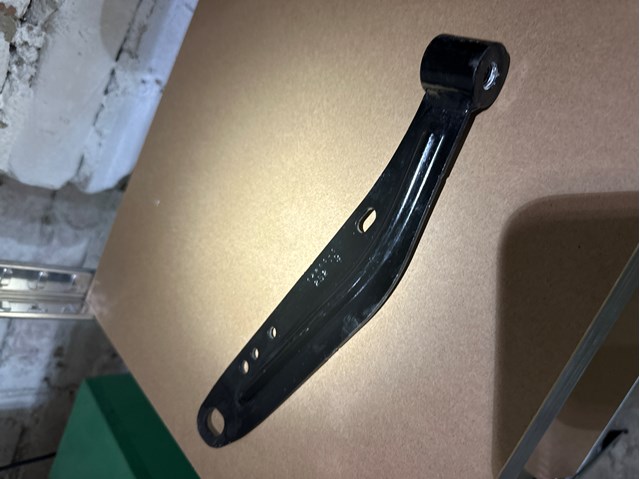 31106878071 BMW Рычаг передней подвески нижний левый купить в Ровно