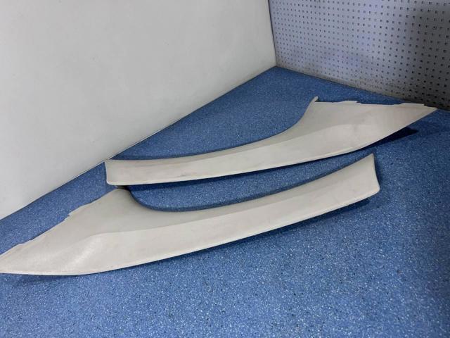 Обшивка стойки кузова внутренняя, передняя правая 8200419433 RENAULT