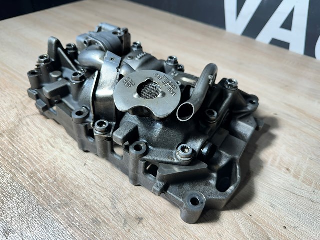 03G103537B VAG Масляный насос купить в Полтава