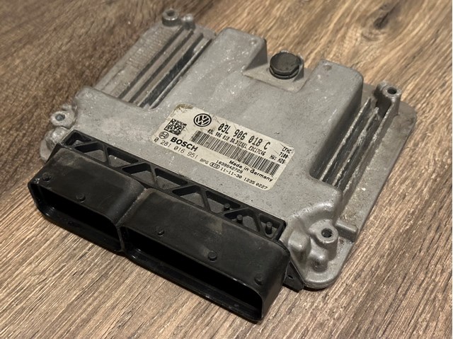 03L906018C Модуль управления (ЭБУ) двигателем купить Ровно