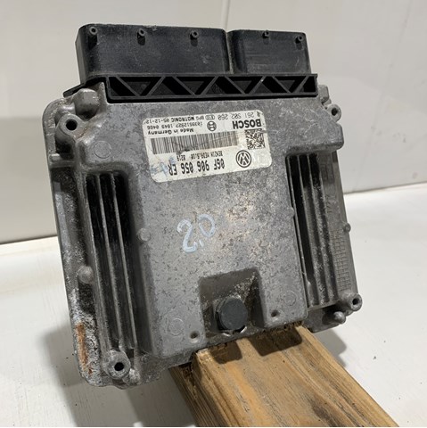 VAG 06F906056ER Блок управления двигателем в наличии Павлоград