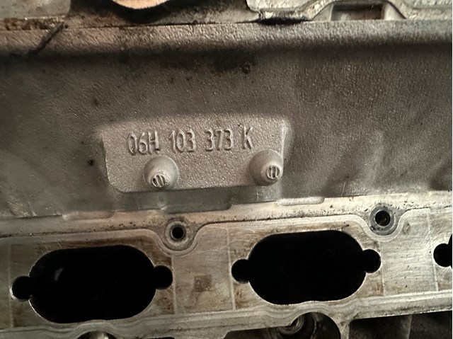 VAG 06H103373K Головка блока цилиндров (ГБЦ) в наличии Львов