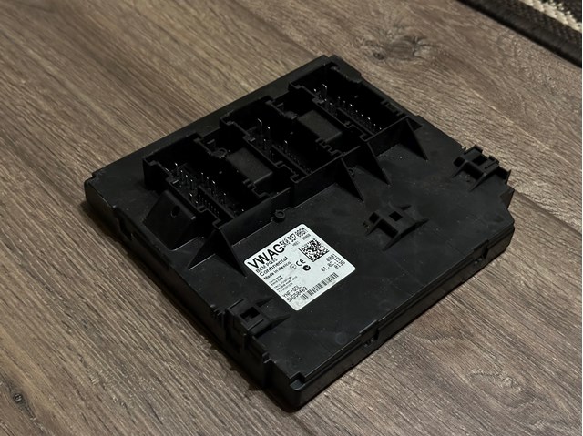 VAG 5K0937086M в наличии Каменское