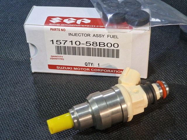 Форсунка инжектора 1571058B00 SUZUKI