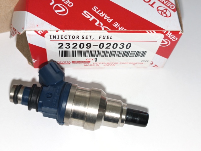Форсунка дизельная в сборе 2320902030 TOYOTA