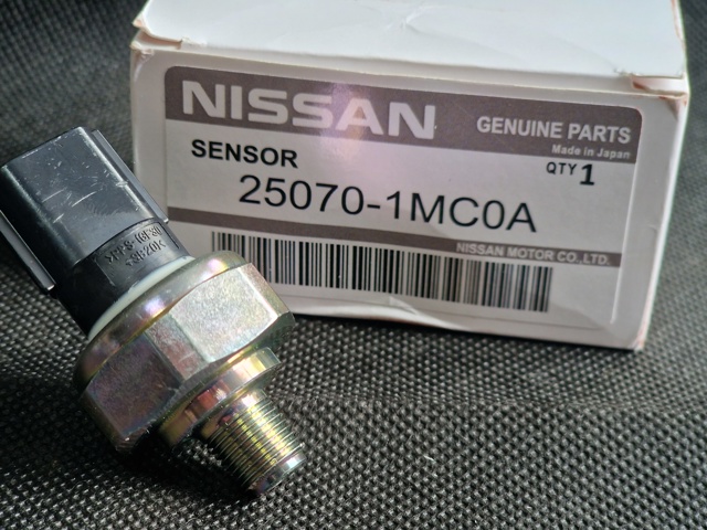 NISSAN 250701MC0A Датчик давления масла в наличии Павлоград