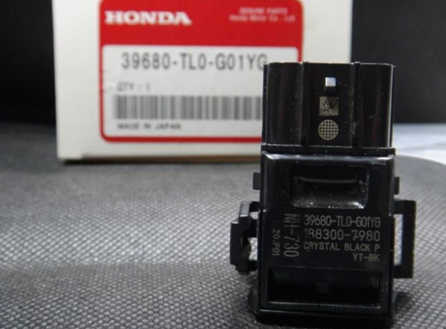 Датчик сигнализации парковки, парктроник, боковой 39680TL0G01 HONDA