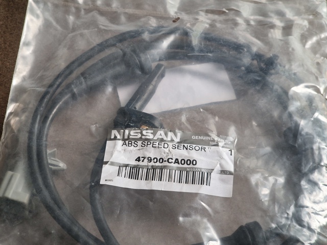Датчик ABS задний правый 47900CA000 NISSAN